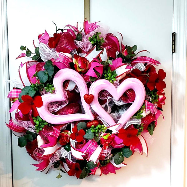 Valentines Wreath ~ Double Heart Wreath – Krazy Mazie Kreations